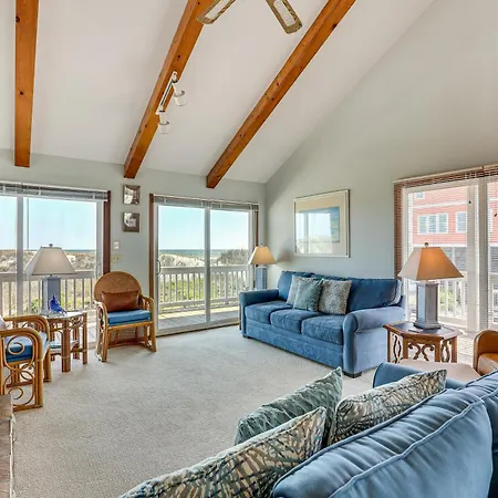Deck And View Oceanfront Oasis In Oak Island! Vila